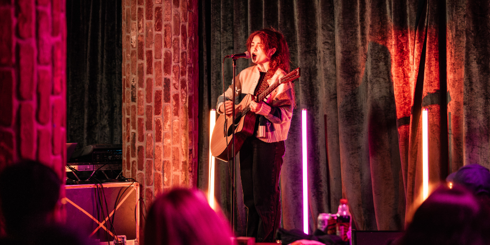 ACOUSTIC NIGHT