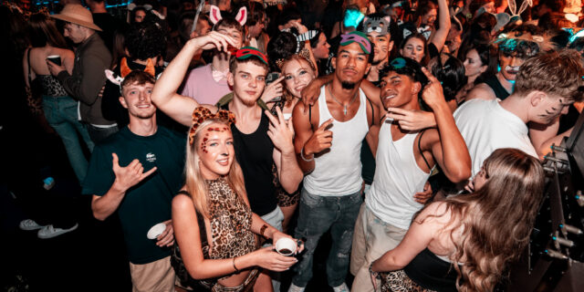 ZOO PARTY
